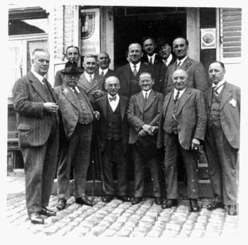 Mitglieder des Stammtisch-Hotel-National (Historische Aufnahme ca. 1931)